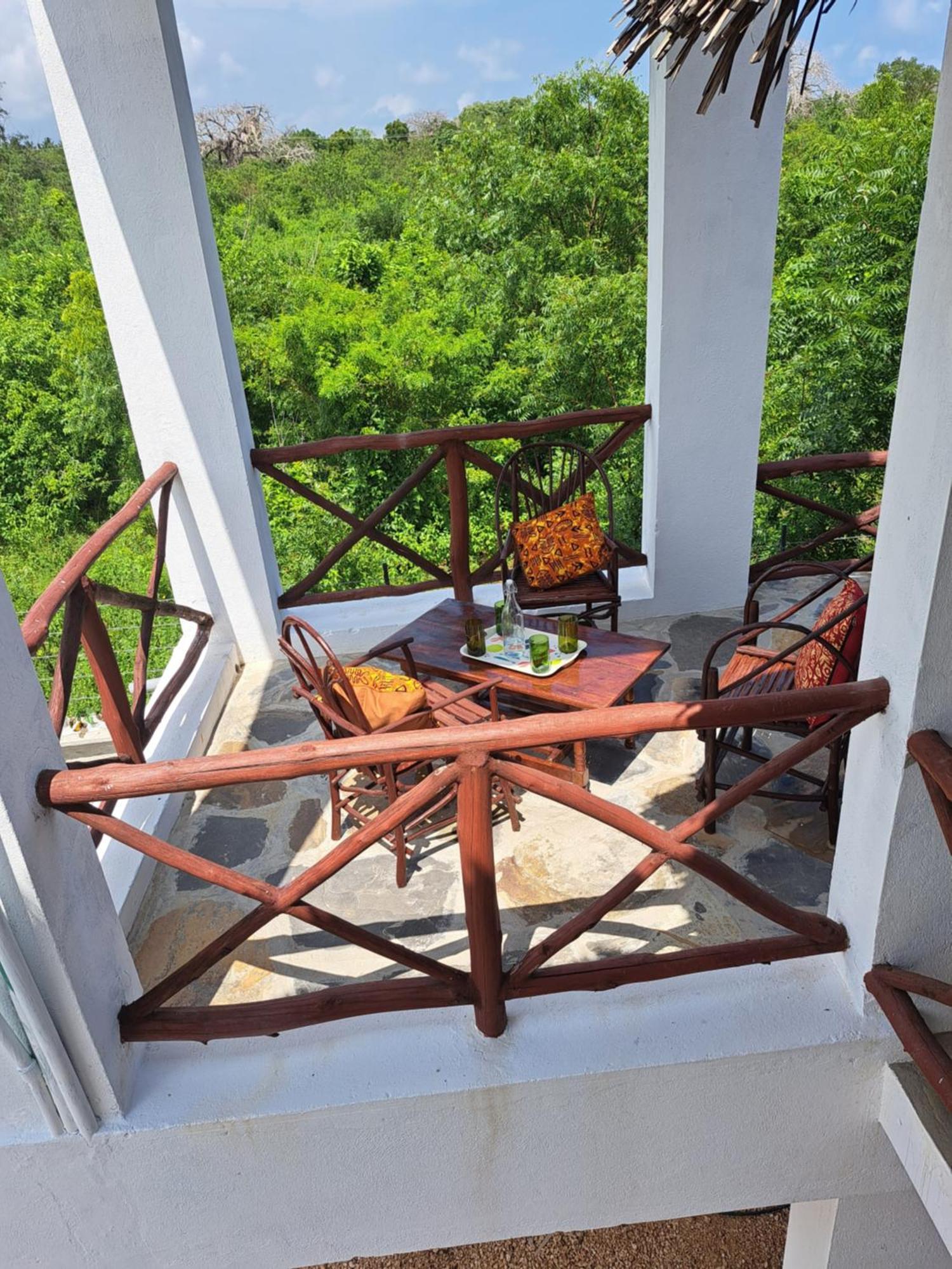 Diani Yoga Barn Bed & Breakfast Ukunda Ngoại thất bức ảnh