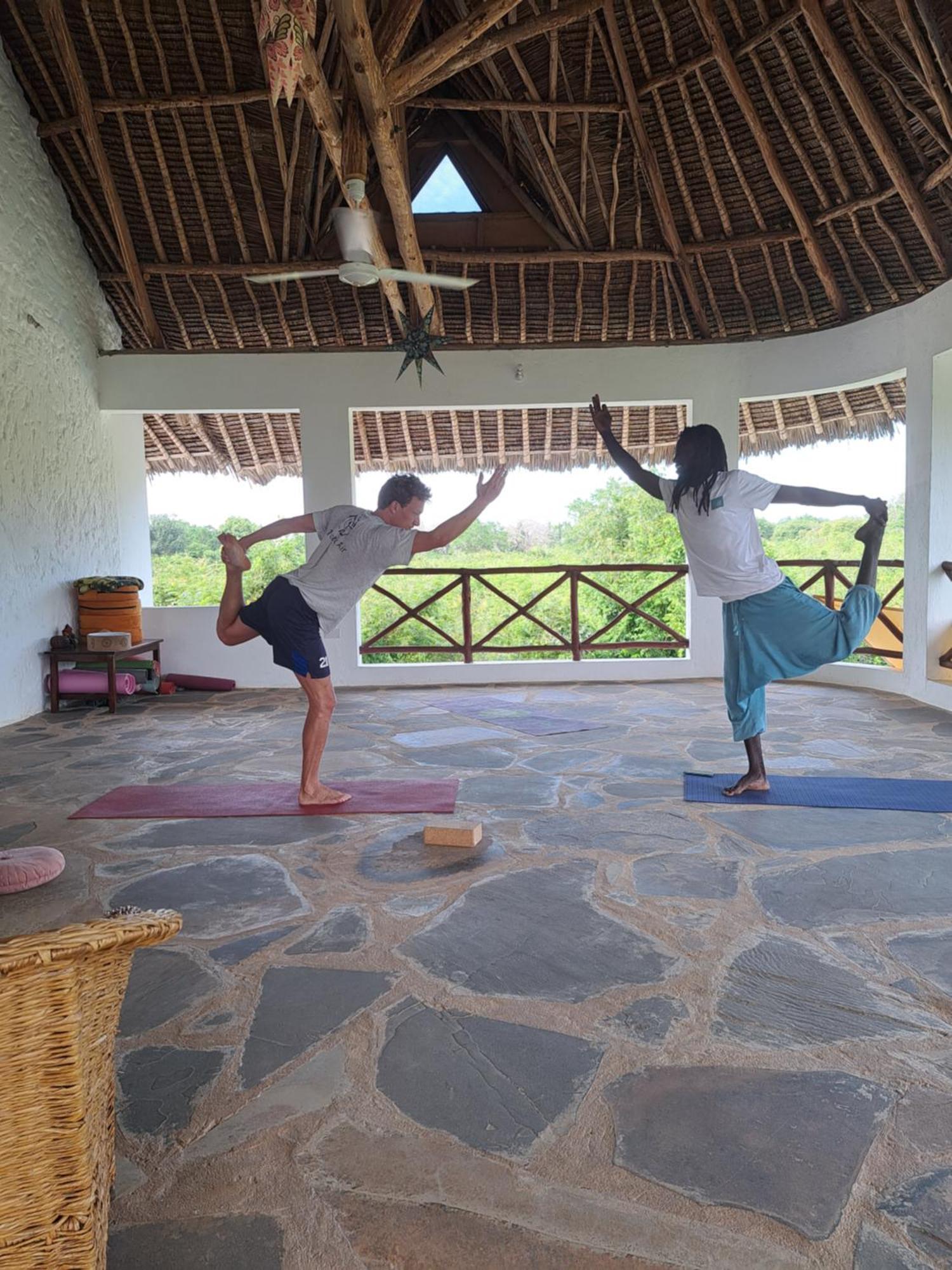 Diani Yoga Barn Bed & Breakfast Ukunda Ngoại thất bức ảnh